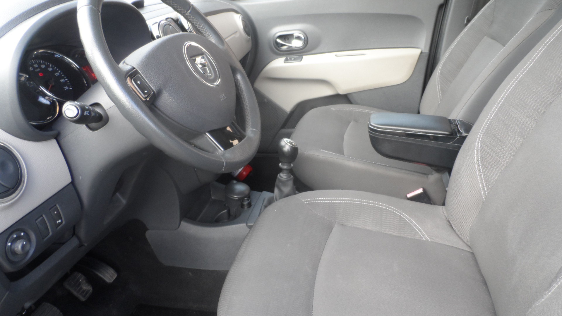 Dacia Lodgy - Photo 2